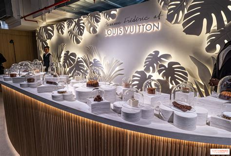 路易威登 cafe - Café Maxime Frédéric at Louis Vuitton.